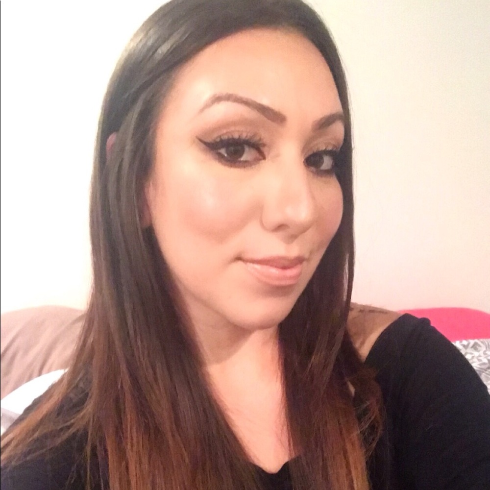 Meet your Posher, Ambrielle